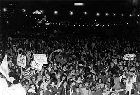 Oct. 1973: Simchat Torah rally in Philadelphia for Soviet Jewry