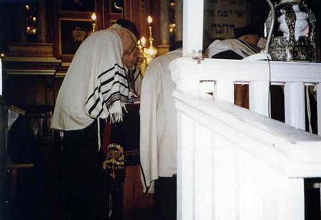 Oct. 1985: Reading Torah, Kyiv Synagogue
