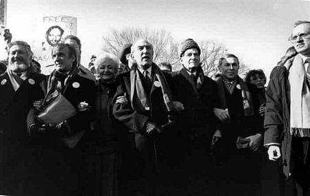 Dec. 1987: Jewish leadership, former refuseniks and Prisoner of Conscience Vladimir Slepak at the beginning of Freedom Sunday