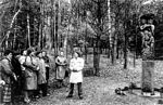 1989: Jews from Vilnius, Lithuania (Vilna) at a Holocaust memorial, on the site of a Nazi massacre